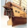 Model drewniany statku Red Dragon - Artesania Latina 18020