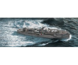 Duży model kutra torpedowego Schnellboot S-38 firmy Italeri 5620