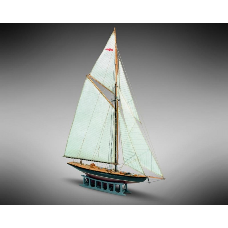 Jacht Britannia - Mamoli MM9