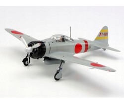 Model myśliwca Mitsubishi A6M2 Zero firmy Tamiya 61016