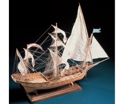 Model statku Misticque firmy Corel SM21 - sklep modelarski