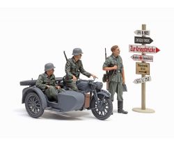 Model motocykla Zündapp KS600 z wózkiem bocznym firmy Tamiya 35384