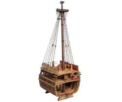 Seventeenth century Pinas - cross section - Kolderstok