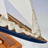 Jacht Endeavour 1:50 (gotowy kadłub) - Amati 1700/85
